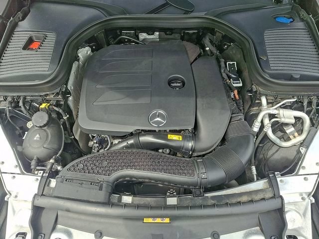 Used 2022 Mercedes-Benz GLC 300 4MATIC image 32