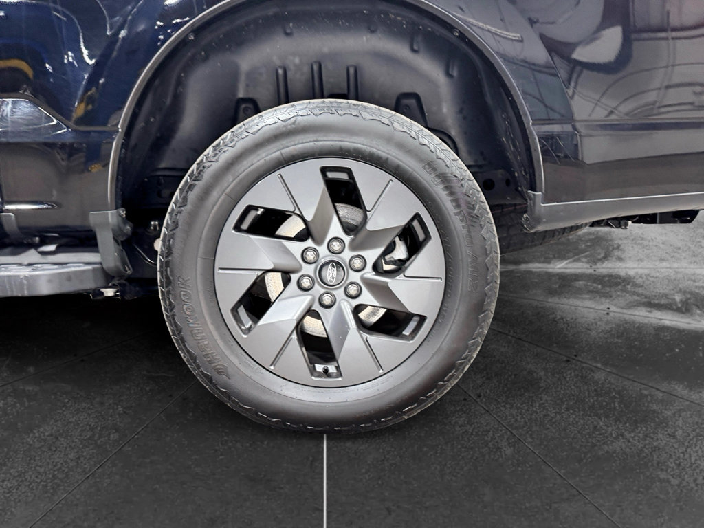 Used 2024 Ford F150 Lightning Flash AWD/4WD image 36