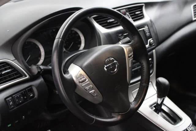 Used 2015 Nissan Sentra SV FWD image 11