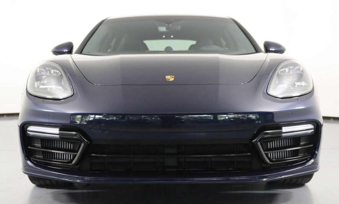 Used 2019 Porsche Panamera GTS AWD/4WD image 4