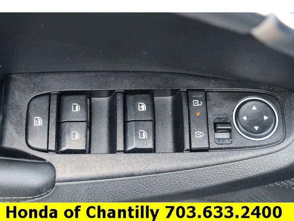 Used 2024 Kia Seltos S FWD image 21