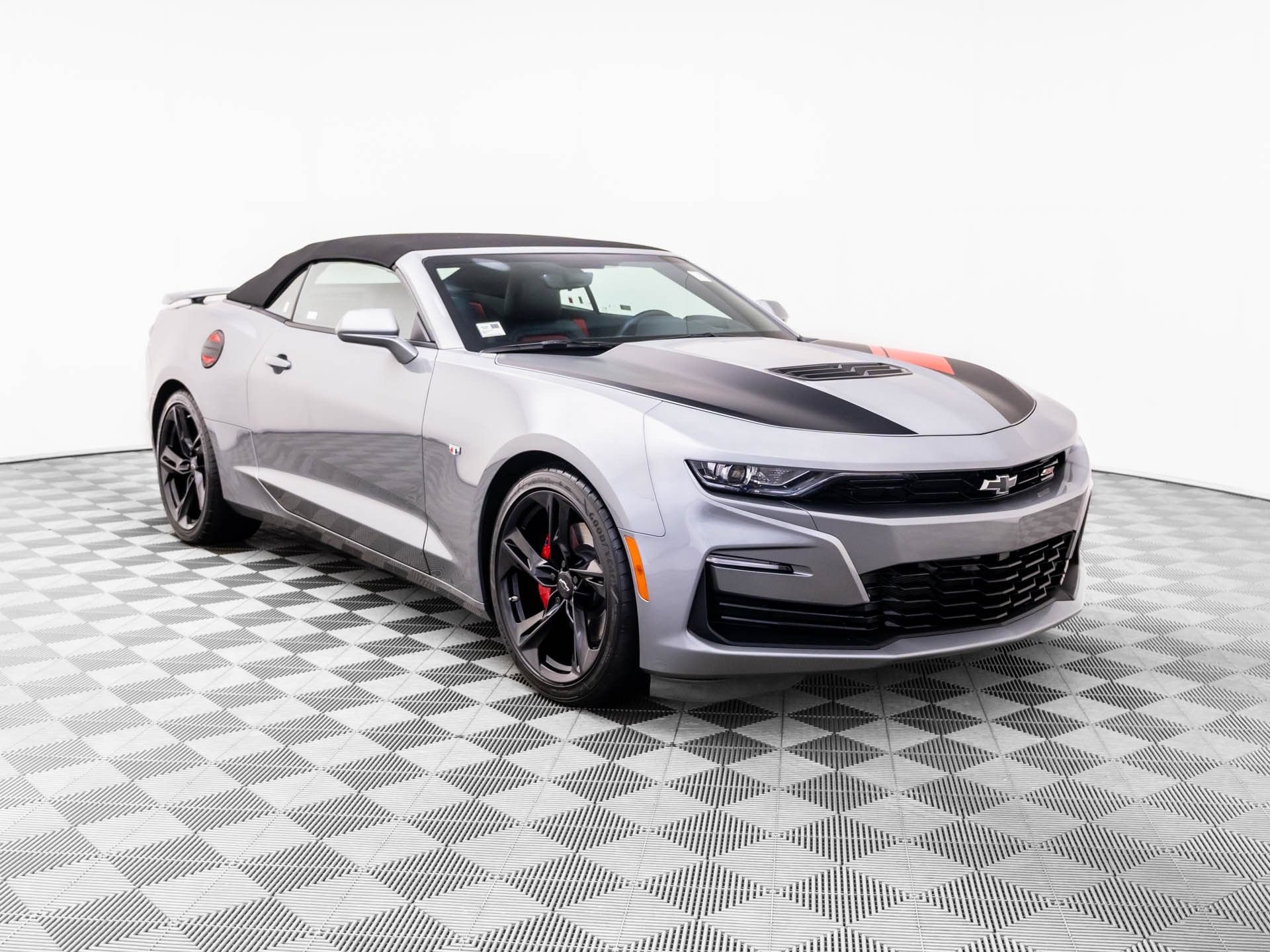 Used 2023 Chevrolet Camaro SS RWD image 7