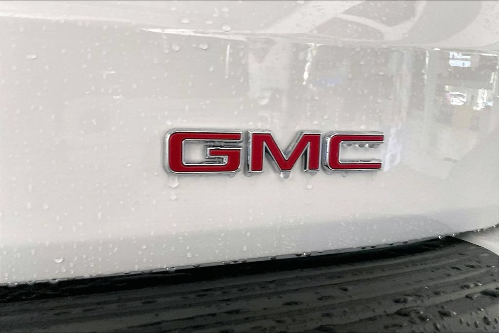 Used 2026 GMC Yukon Denali w/ Denali Reserve Package AWD/4WD image 19