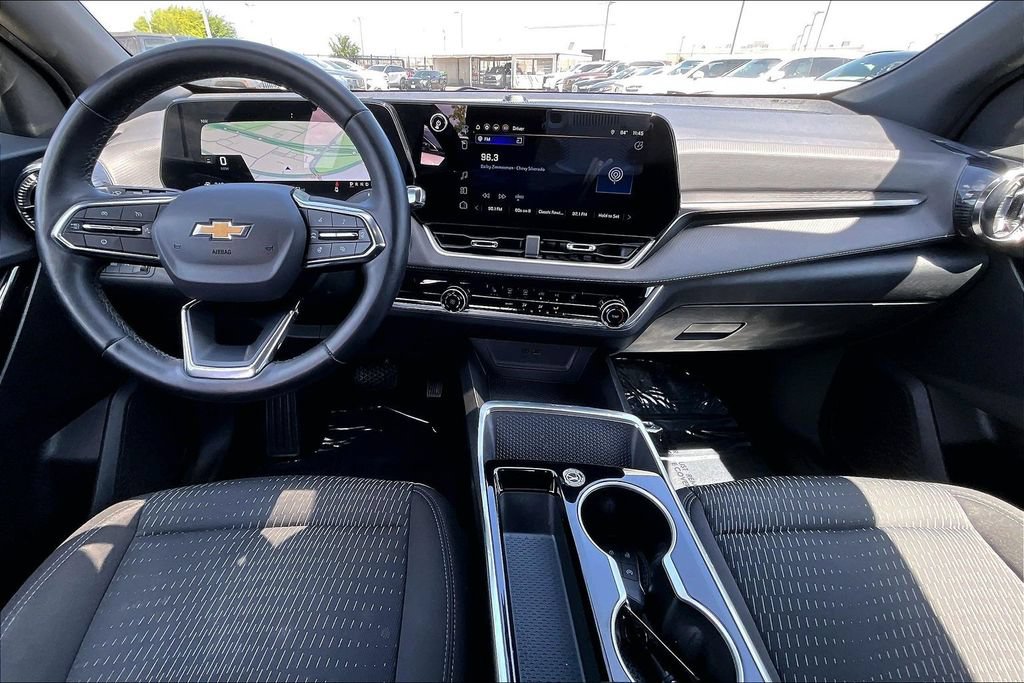 Used 2025 Chevrolet Equinox LT AWD/4WD image 20