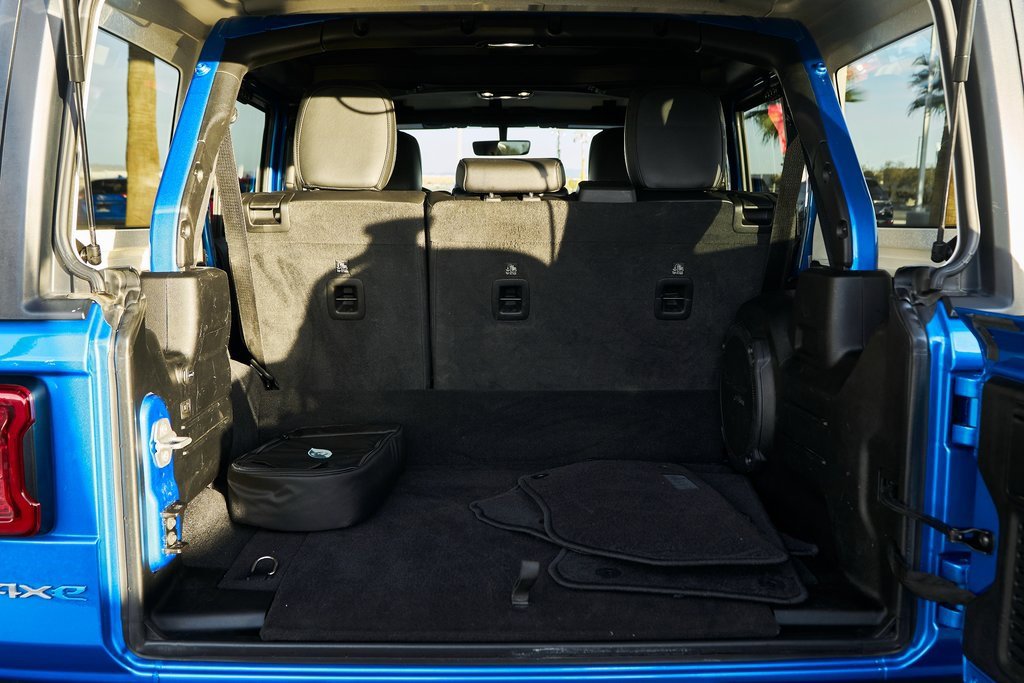 Used 2022 Jeep Wrangler Unlimited Sahara image 10