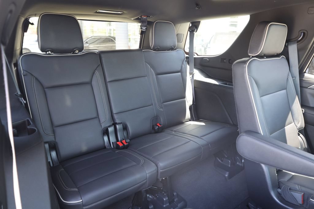 Used 2021 GMC Yukon SLT w/ SLT Premium Package AWD/4WD image 19