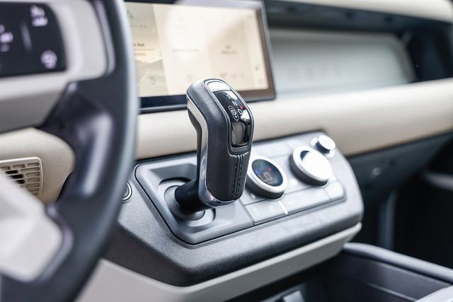 Used 2023 Land Rover Defender 110 S image 20