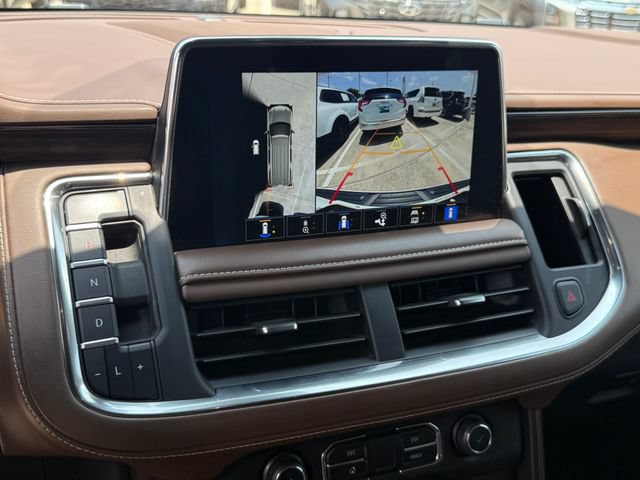 Used 2023 Chevrolet Suburban High Country AWD/4WD image 17