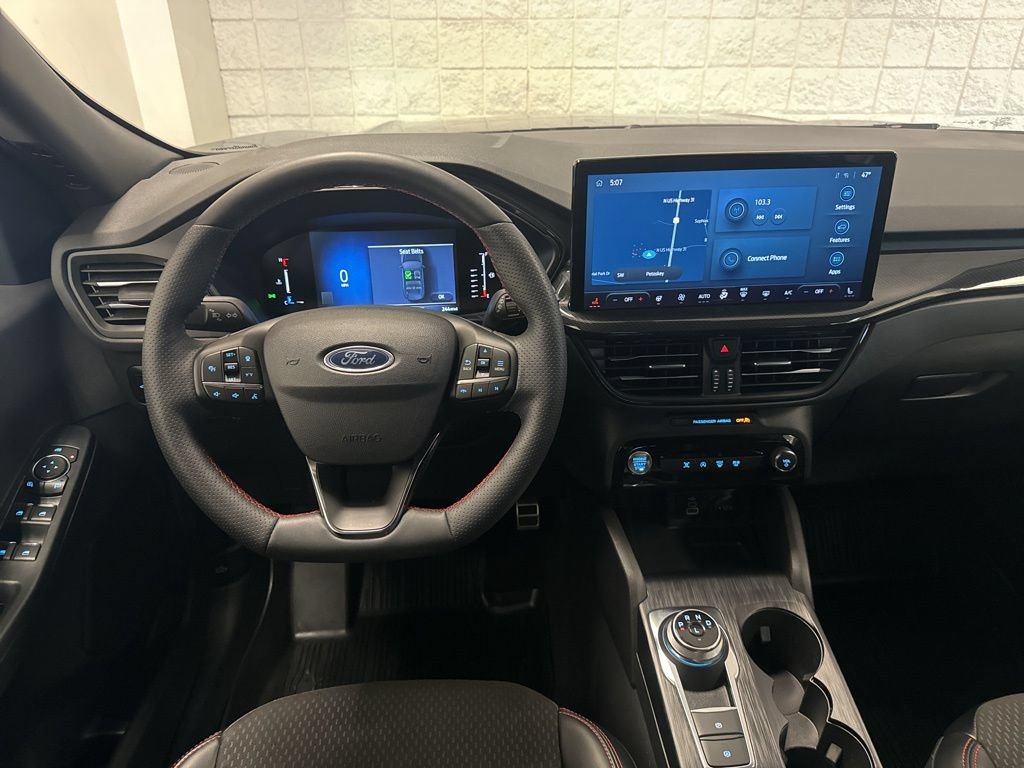 Used 2024 Ford Escape ST-Line w/ Tech Pack #1 AWD/4WD image 5