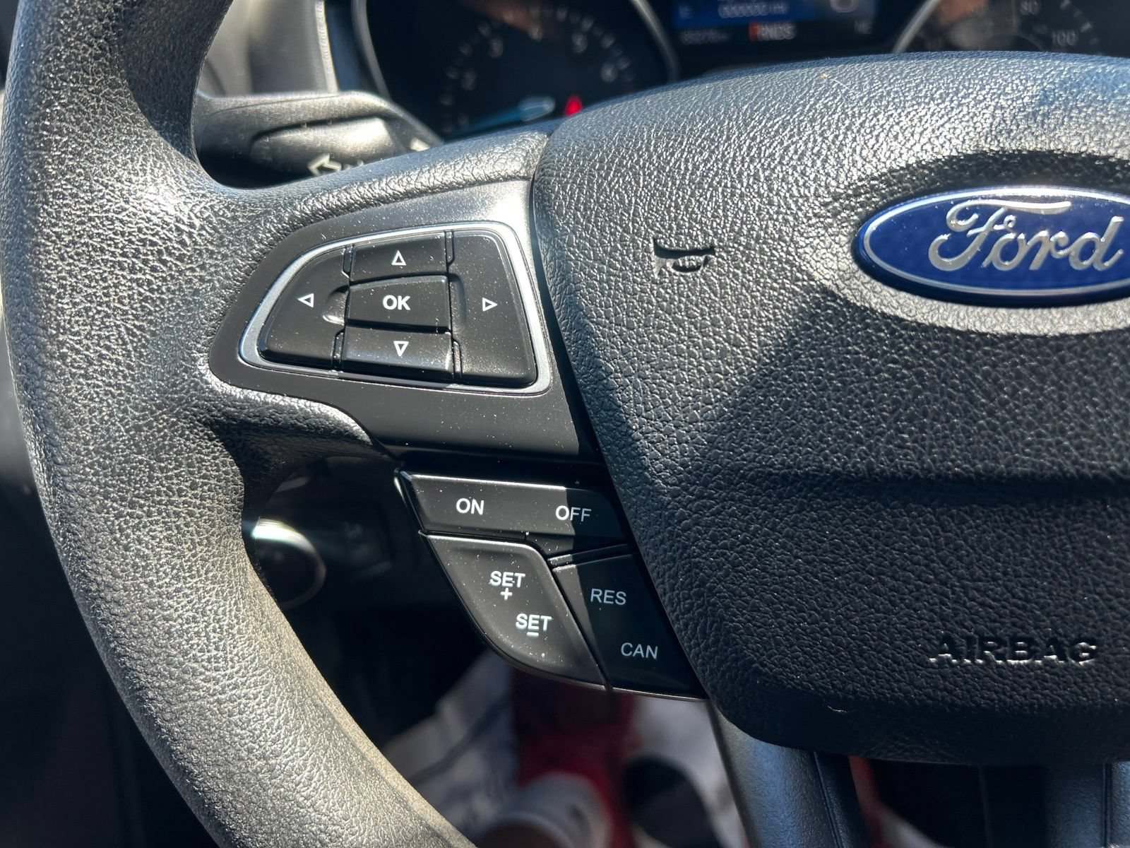 Used 2017 Ford Focus SEL FWD image 22