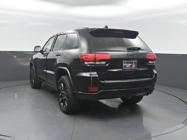 Used 2019 Jeep Grand Cherokee Altitude AWD/4WD image 23