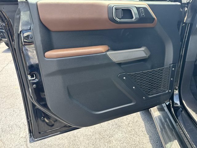 Used 2022 Ford Bronco Outer Banks AWD/4WD image 11