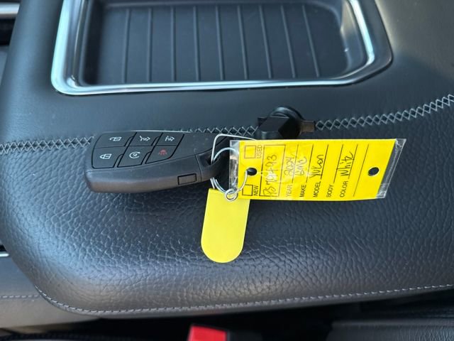 Used 2024 GMC Yukon Denali w/ Advanced Technology Package image 28