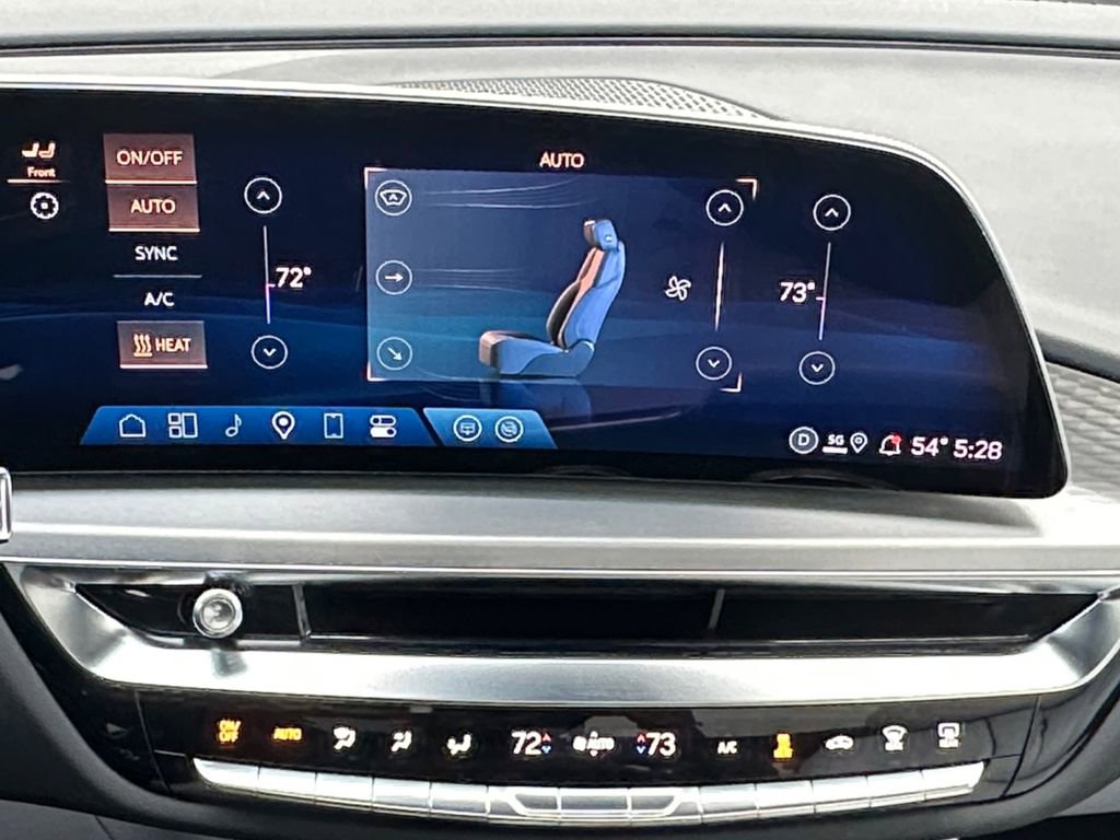 Used 2025 Cadillac Lyriq Sport image 16