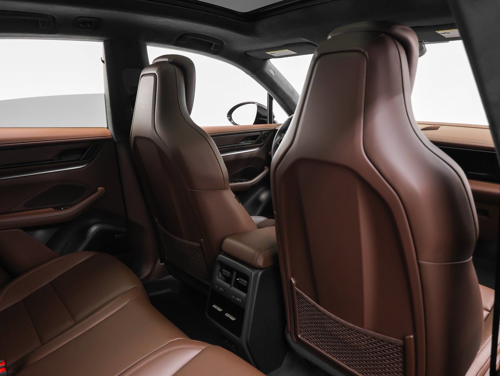 New 2025 Porsche Macan Turbo Electric image 30