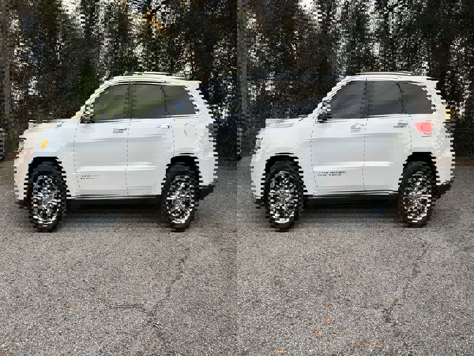 Used 2016 Jeep Grand Cherokee Summit w/ Trailer Tow Group IV image 3