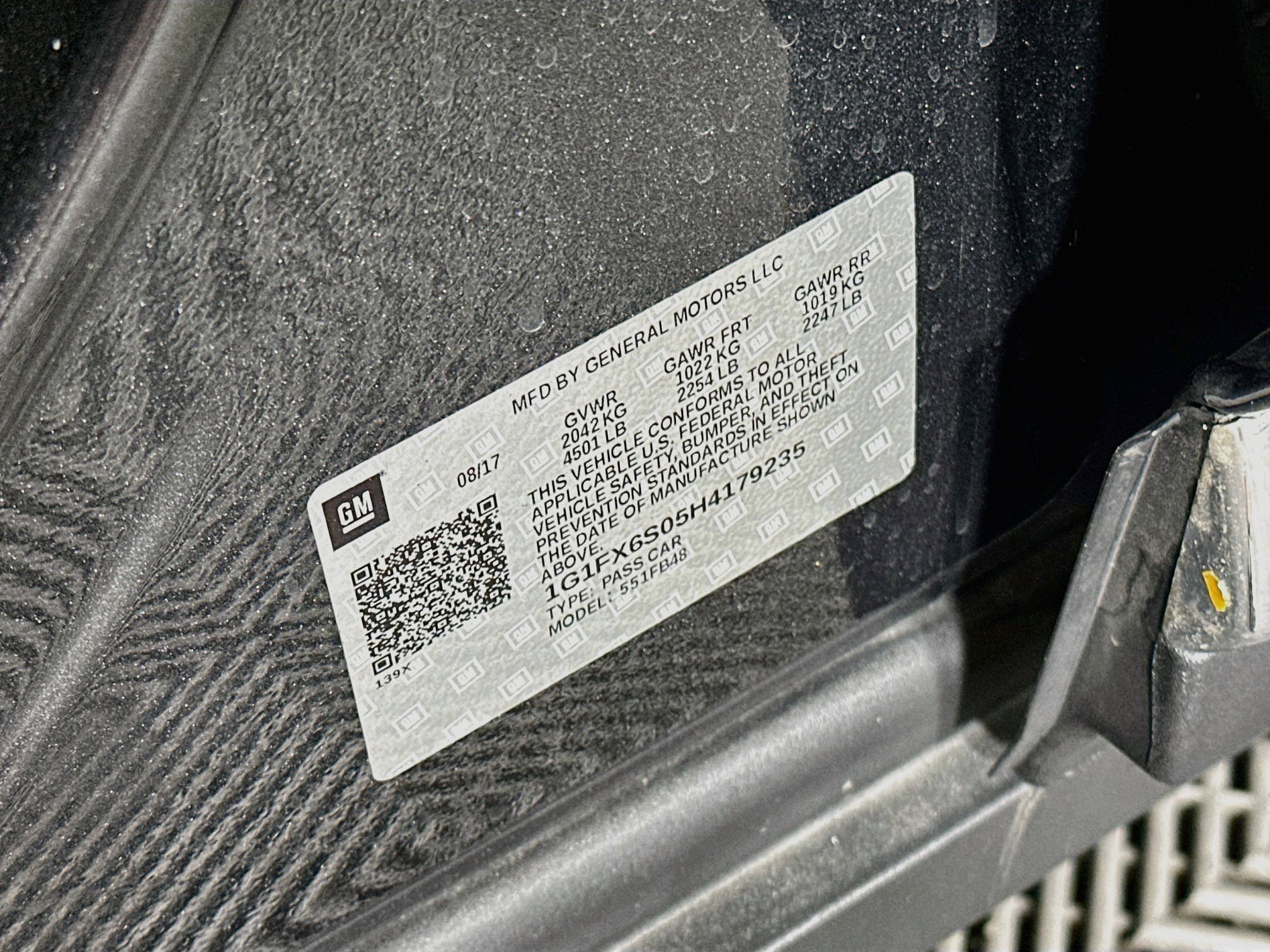 Used 2017 Chevrolet Bolt Premier FWD image 12