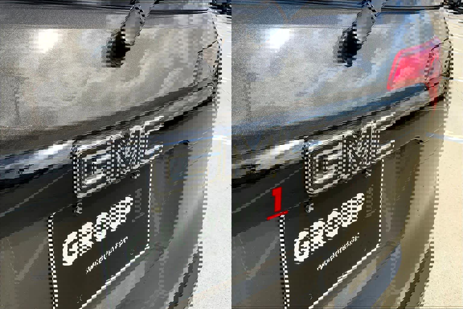 Used 2019 GMC Acadia SLT w/ Black Edition image 30