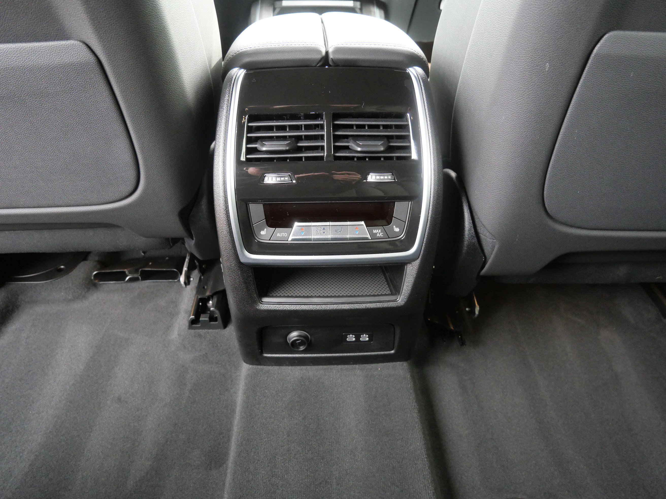 Used 2026 BMW X7 xDrive40i image 17