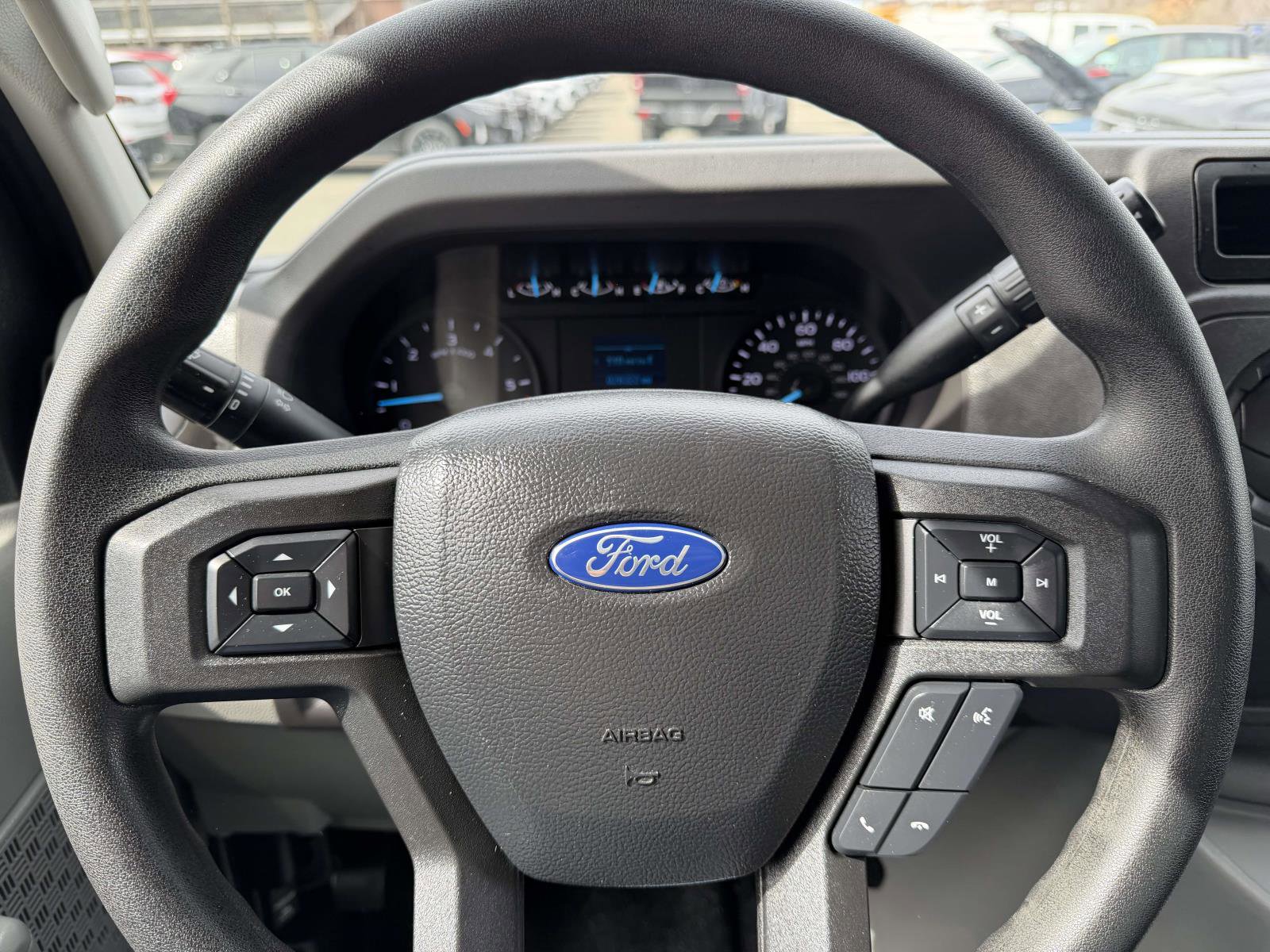 Used 2022 Ford E-350 and Econoline 350 Super Duty w/ Power Windows & Locks Group image 26