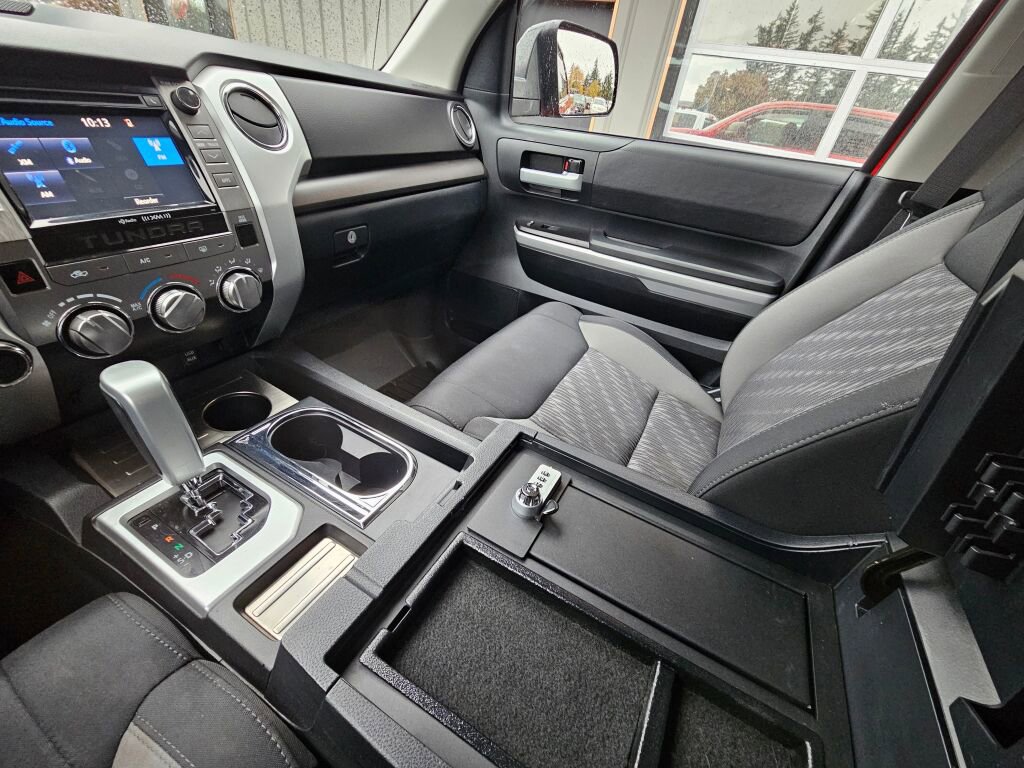 Used 2018 Toyota Tundra SR5 image 37