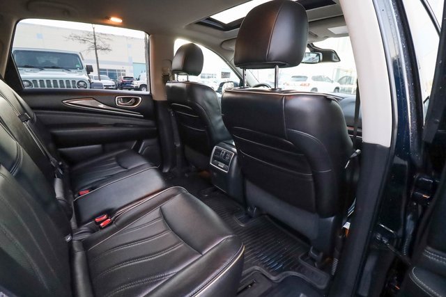 Used 2019 INFINITI QX60 Luxe w/ Essential Package image 41