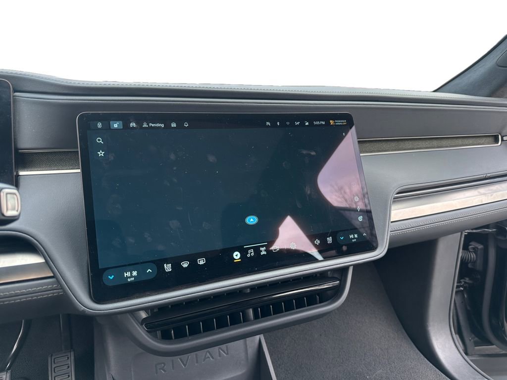 Used 2025 Rivian R1S Adventure image 13