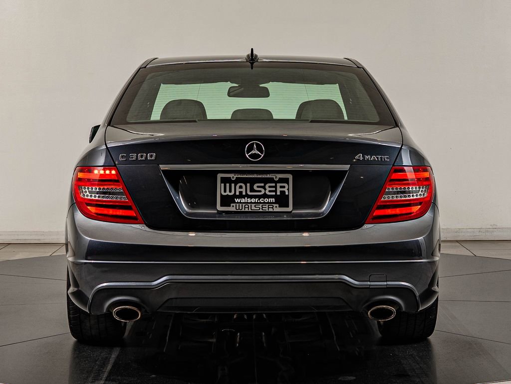 Used 2013 Mercedes-Benz C 300 4MATIC Sedan image 6