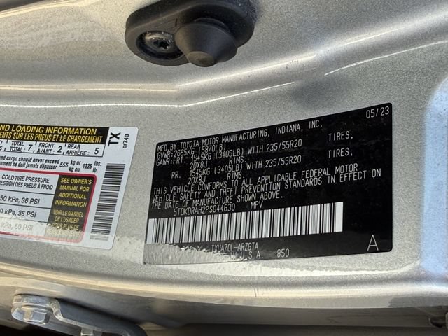 Used 2023 Toyota Highlander Limited FWD image 38