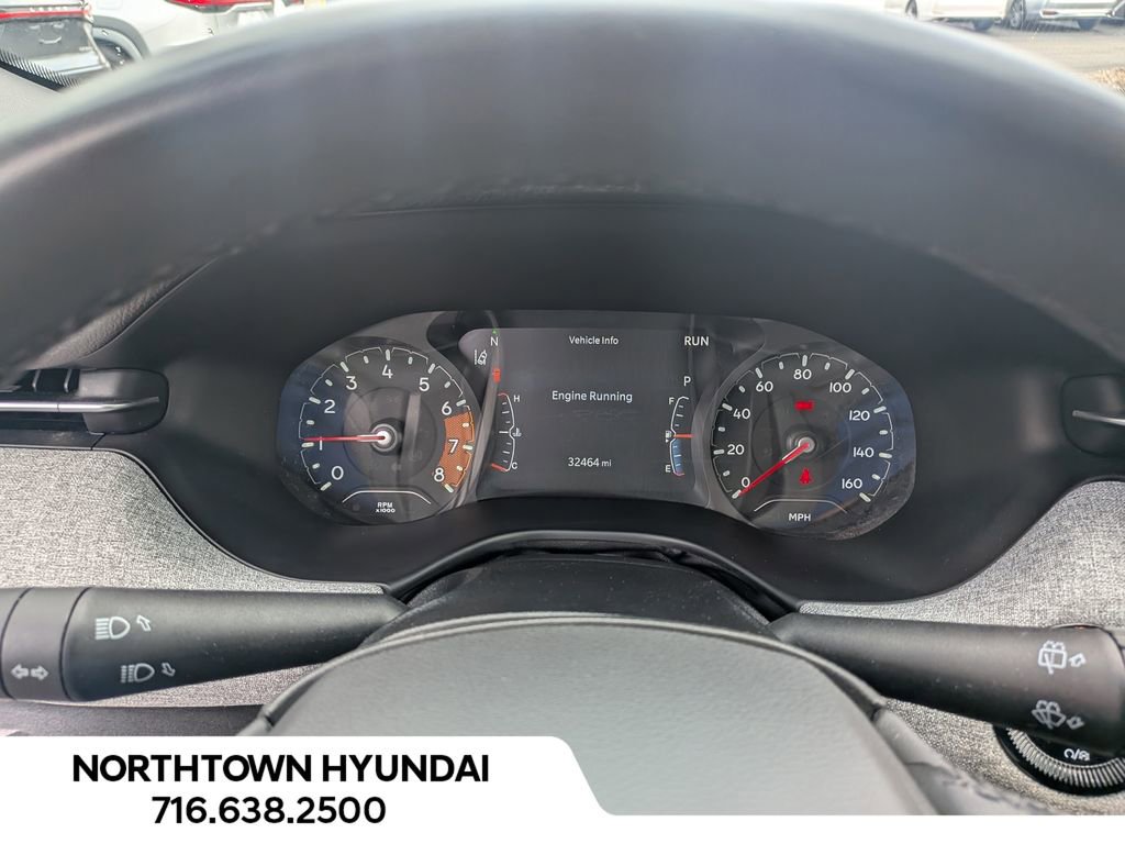 Used 2024 Jeep Compass Latitude image 9