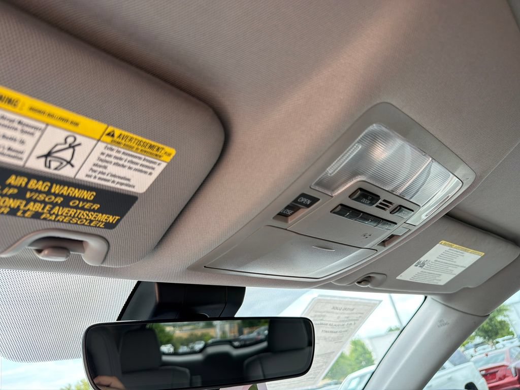 Used 2018 Toyota Highlander XLE FWD image 26