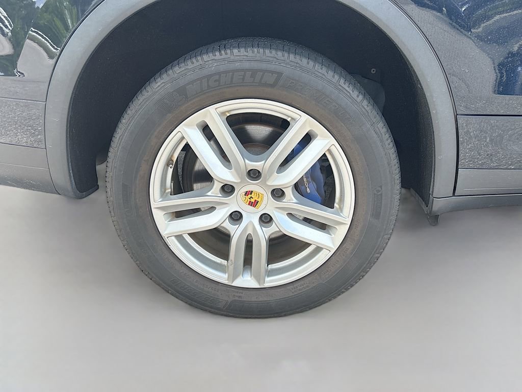 Used 2016 Porsche Cayenne AWD/4WD image 13