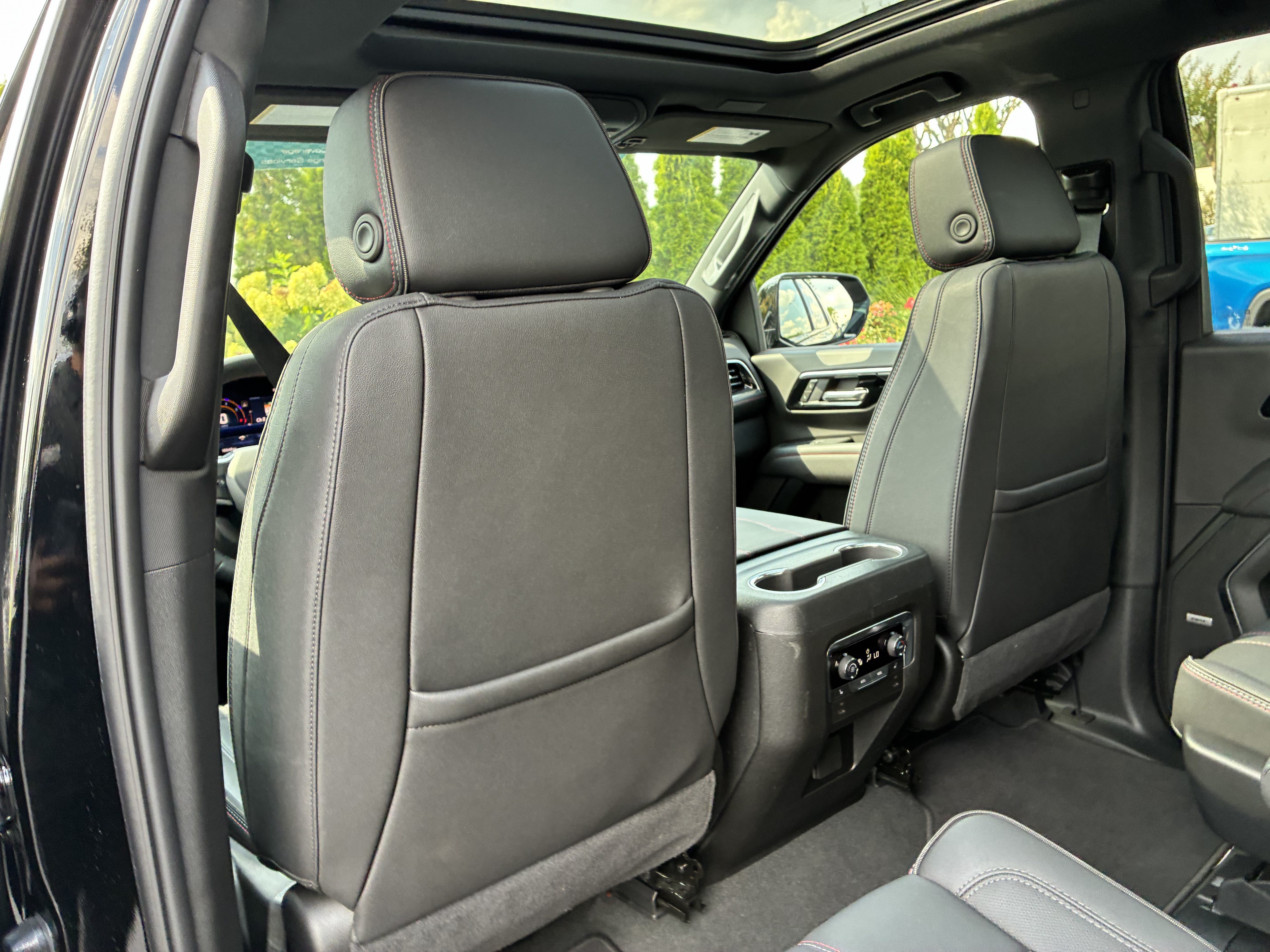 Used 2025 Chevrolet Tahoe RST w/ Comfort Package RWD image 15