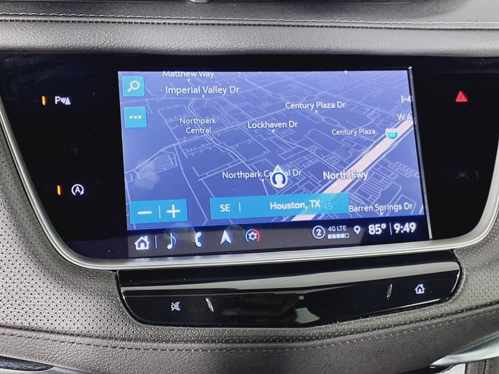 Certified 2025 Cadillac XT5 Premium Luxury AWD/4WD image 16