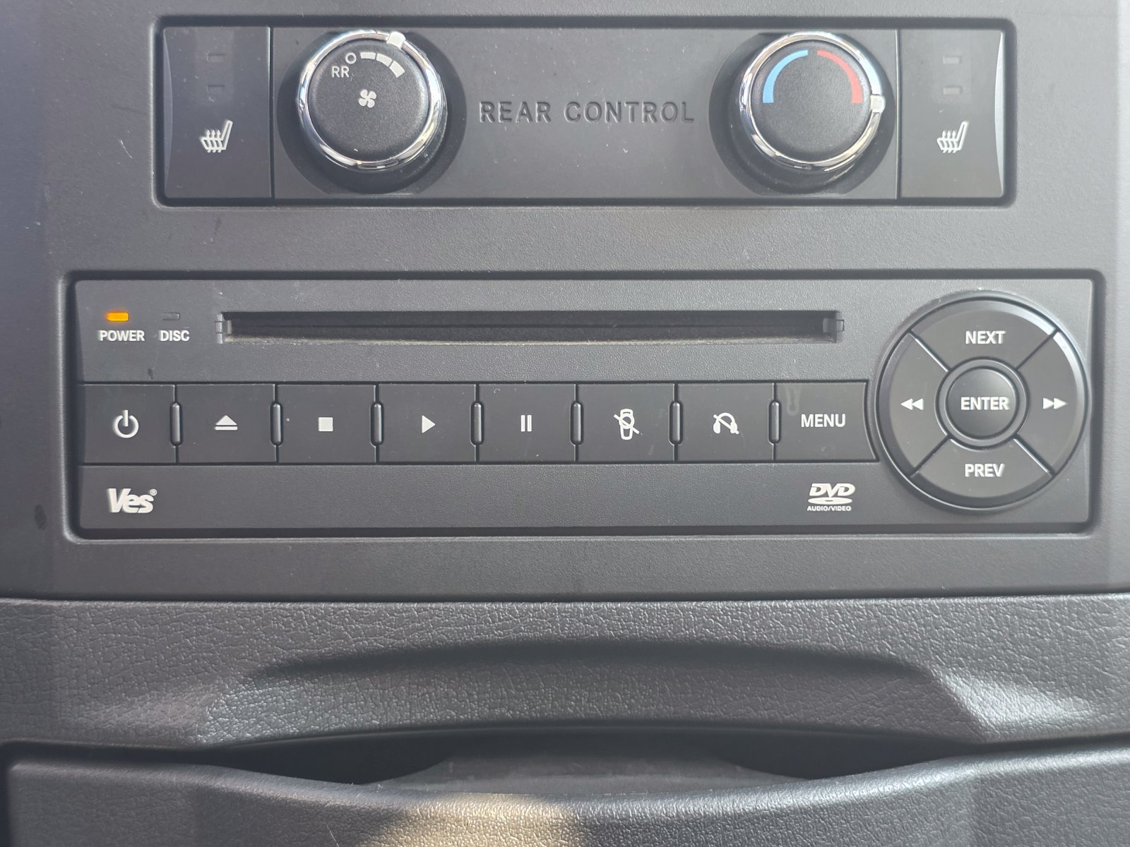 Used 2010 Dodge Grand Caravan SXT FWD image 27
