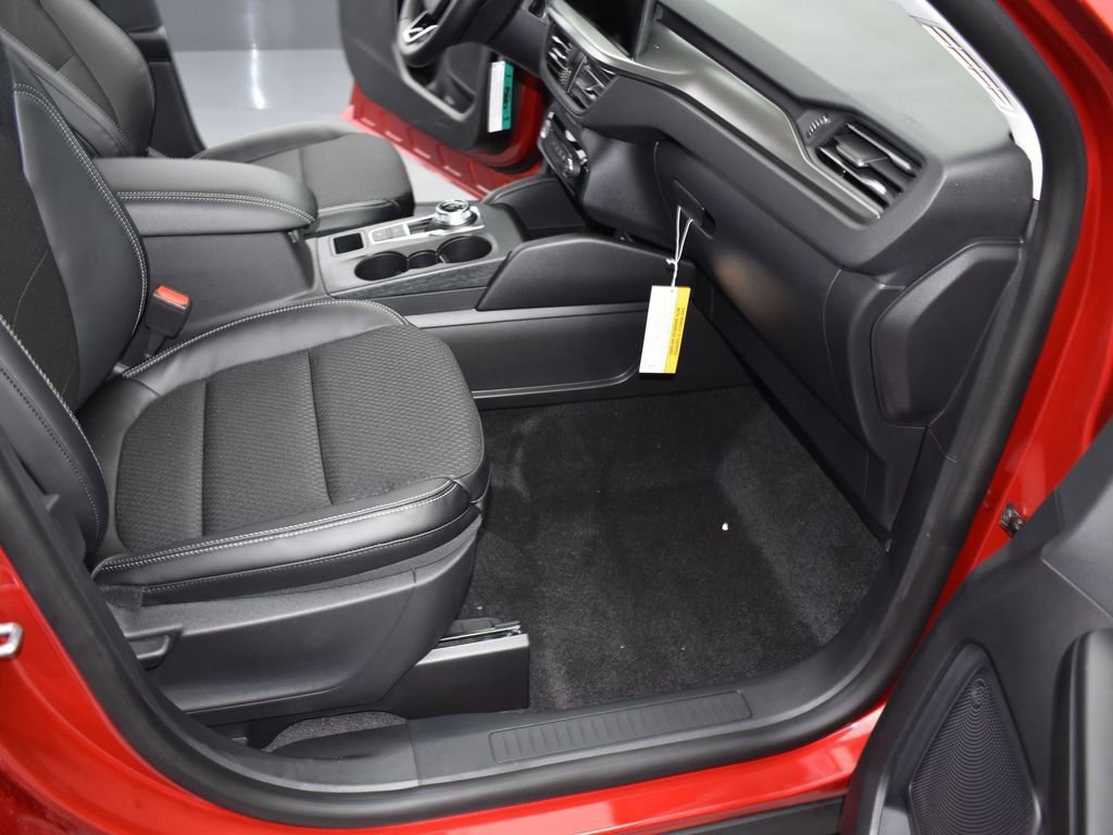 New 2025 Ford Escape SE FWD image 24