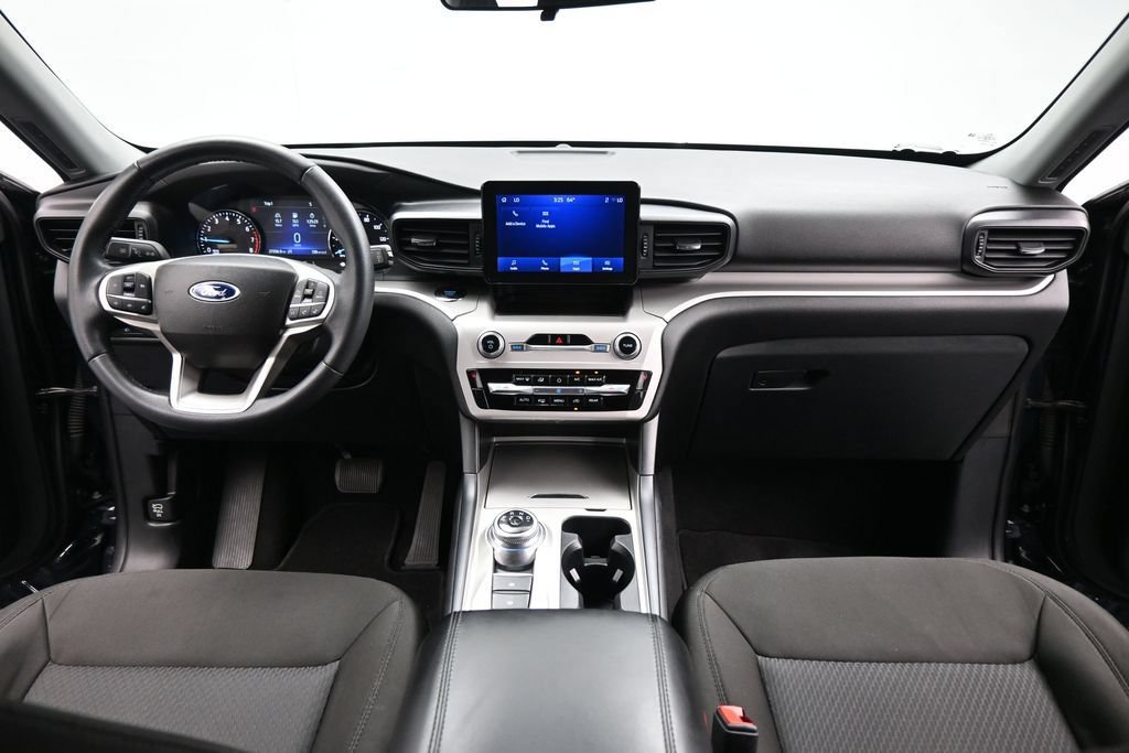 Certified 2023 Ford Explorer XLT RWD image 20