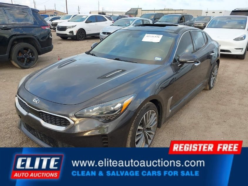 Used 2019 Kia Stinger Premium image 3