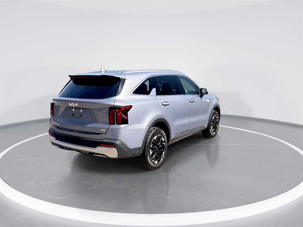 Used 2024 Kia Sorento S image 6