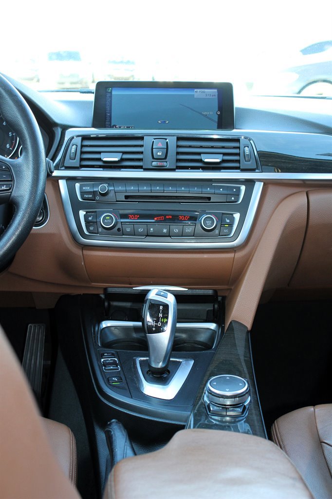 Used 2015 BMW 328d Sedan image 12