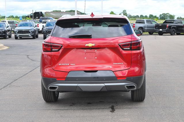 Used 2024 Chevrolet Blazer Premier AWD/4WD image 4