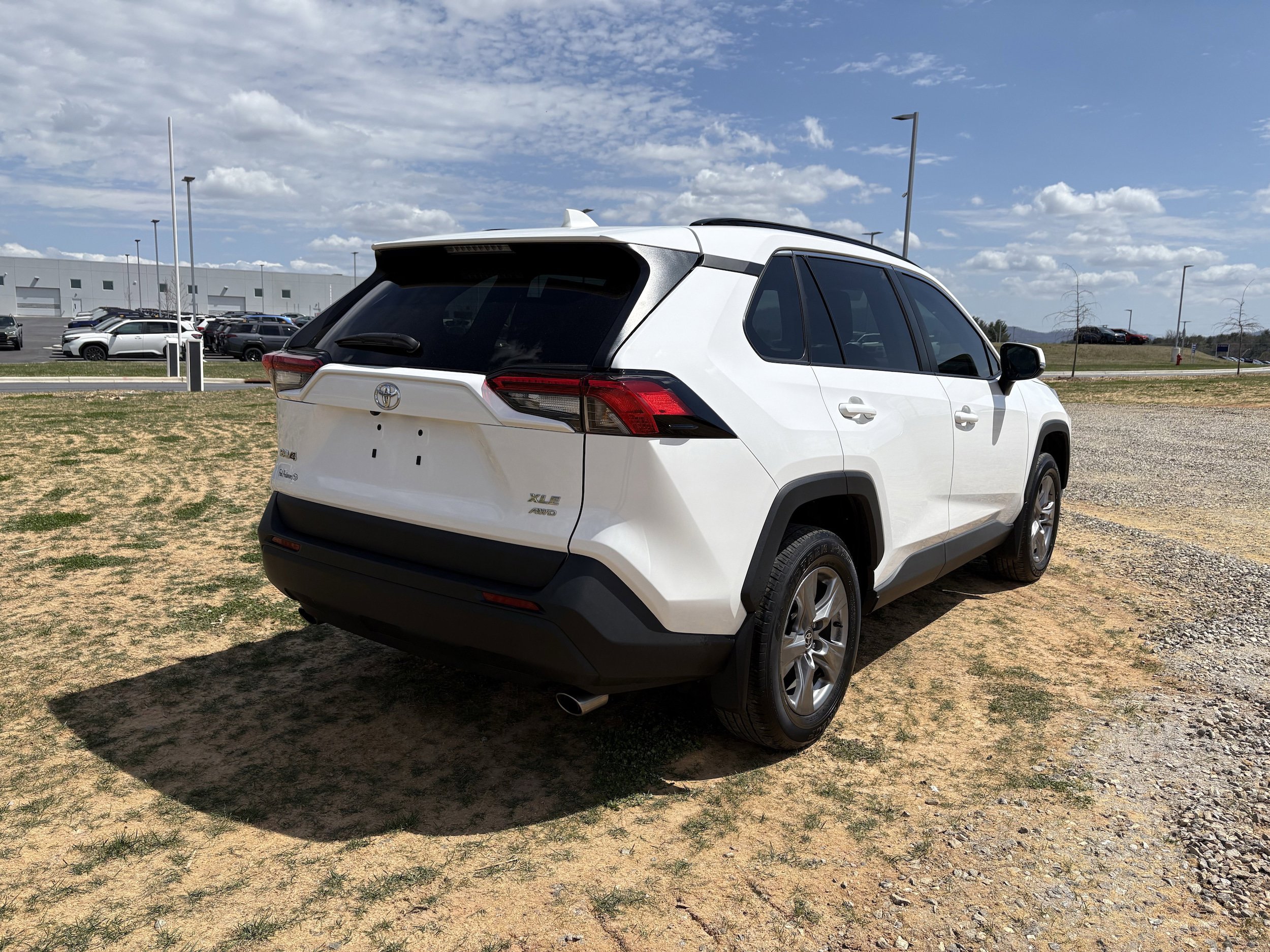Used 2024 Toyota RAV4 XLE w/ Convenience Package AWD/4WD image 9