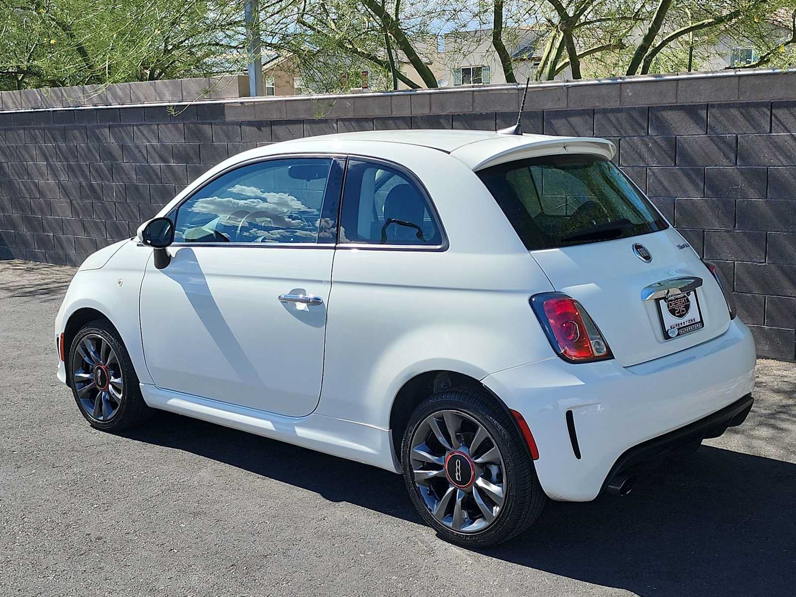 Used 2019 FIAT 500 Pop w/ Urbana Appearance Package FWD image 6