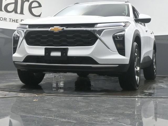 New 2026 Chevrolet Trax LT w/ Driver Confidence Package image 34
