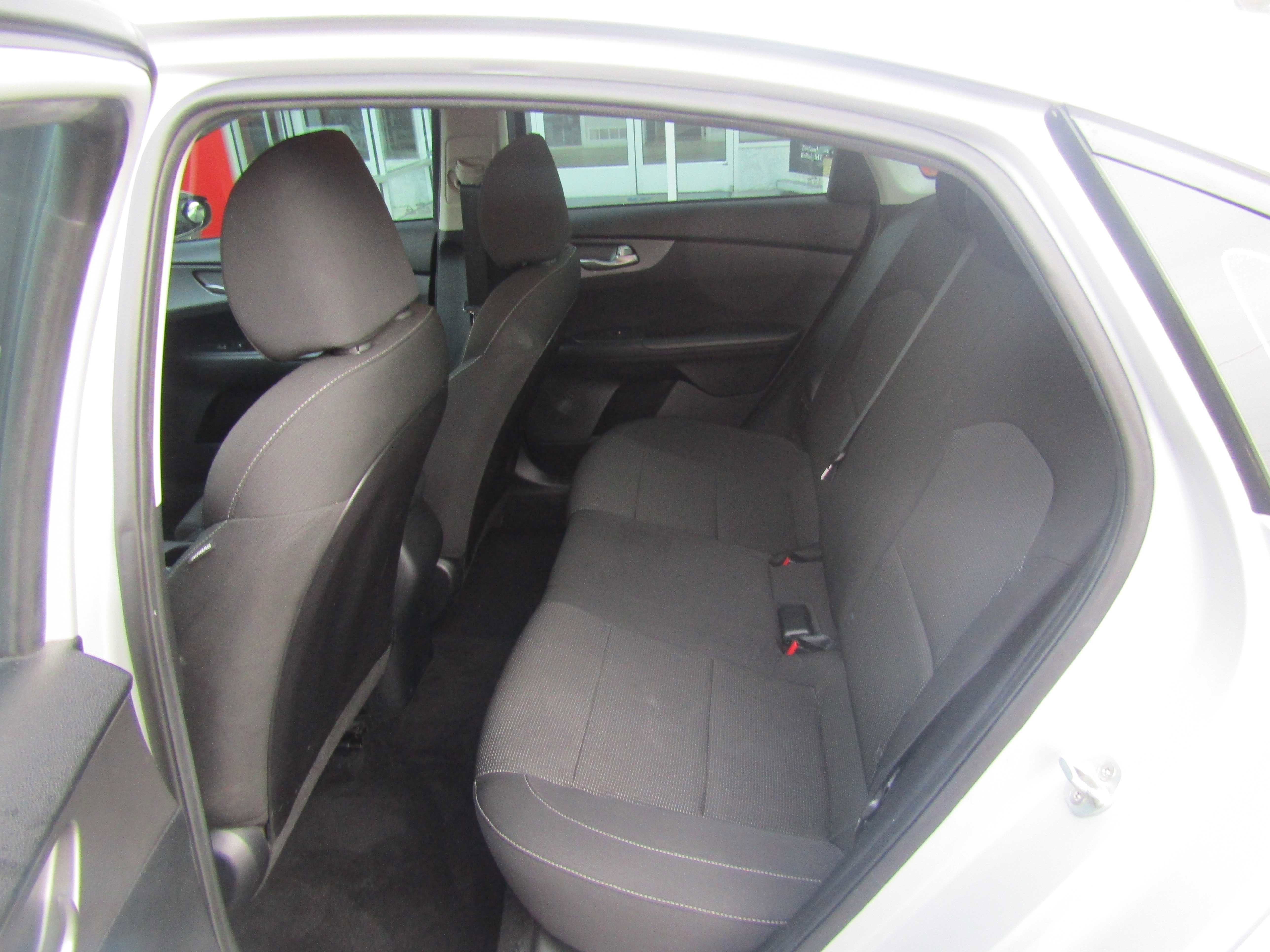 Used 2019 Kia Forte LXS image 11