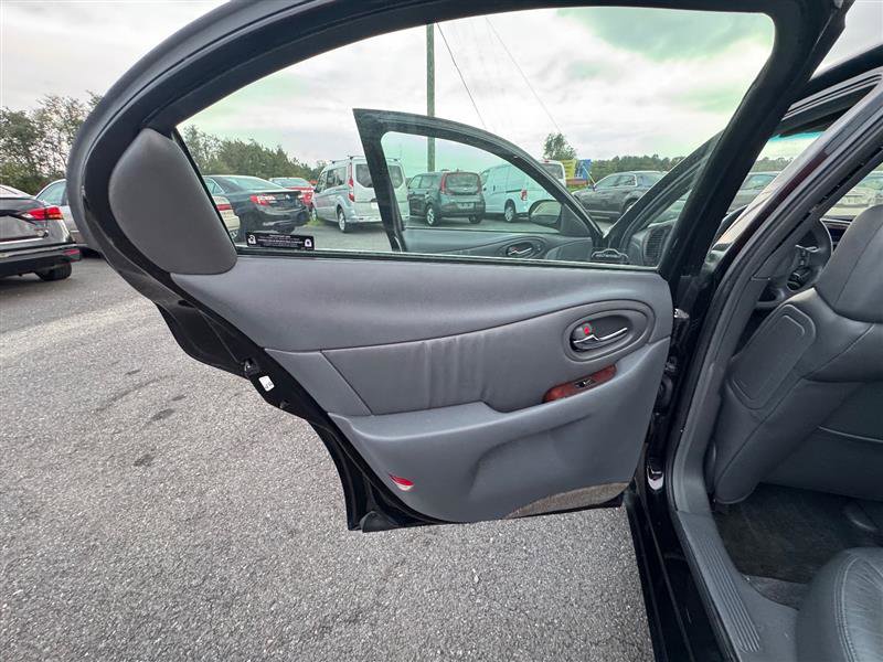 Used 2002 Oldsmobile Aurora 3.5 w/ All Weather Pkg image 32