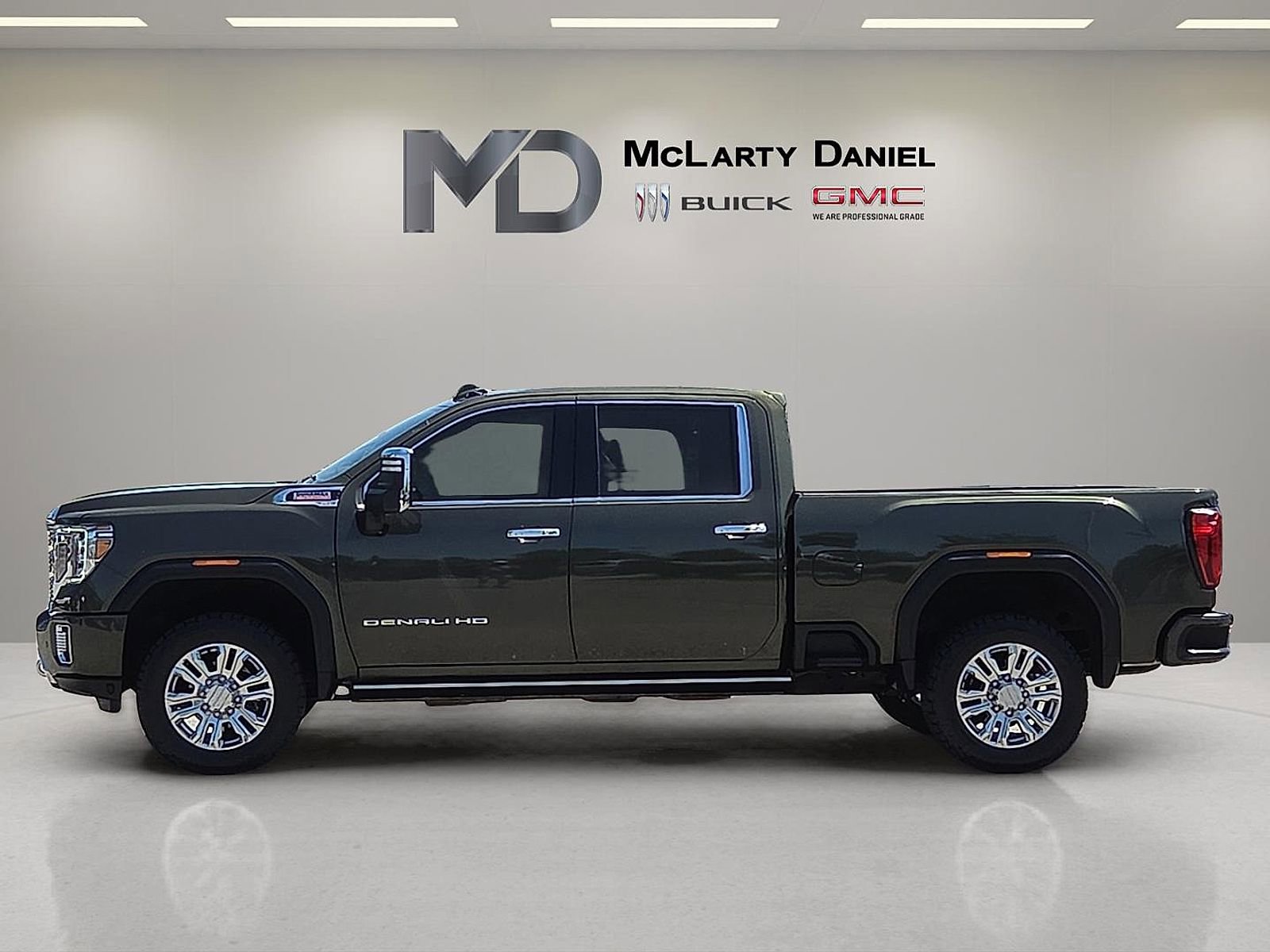 Used 2022 GMC Sierra 2500 Denali AWD/4WD image 3
