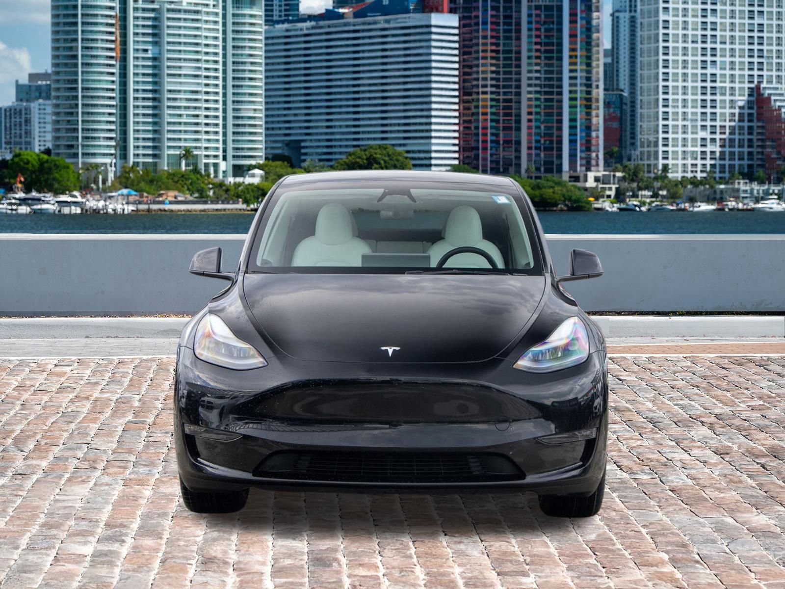 Used 2024 Tesla Model Y Long Range video 2