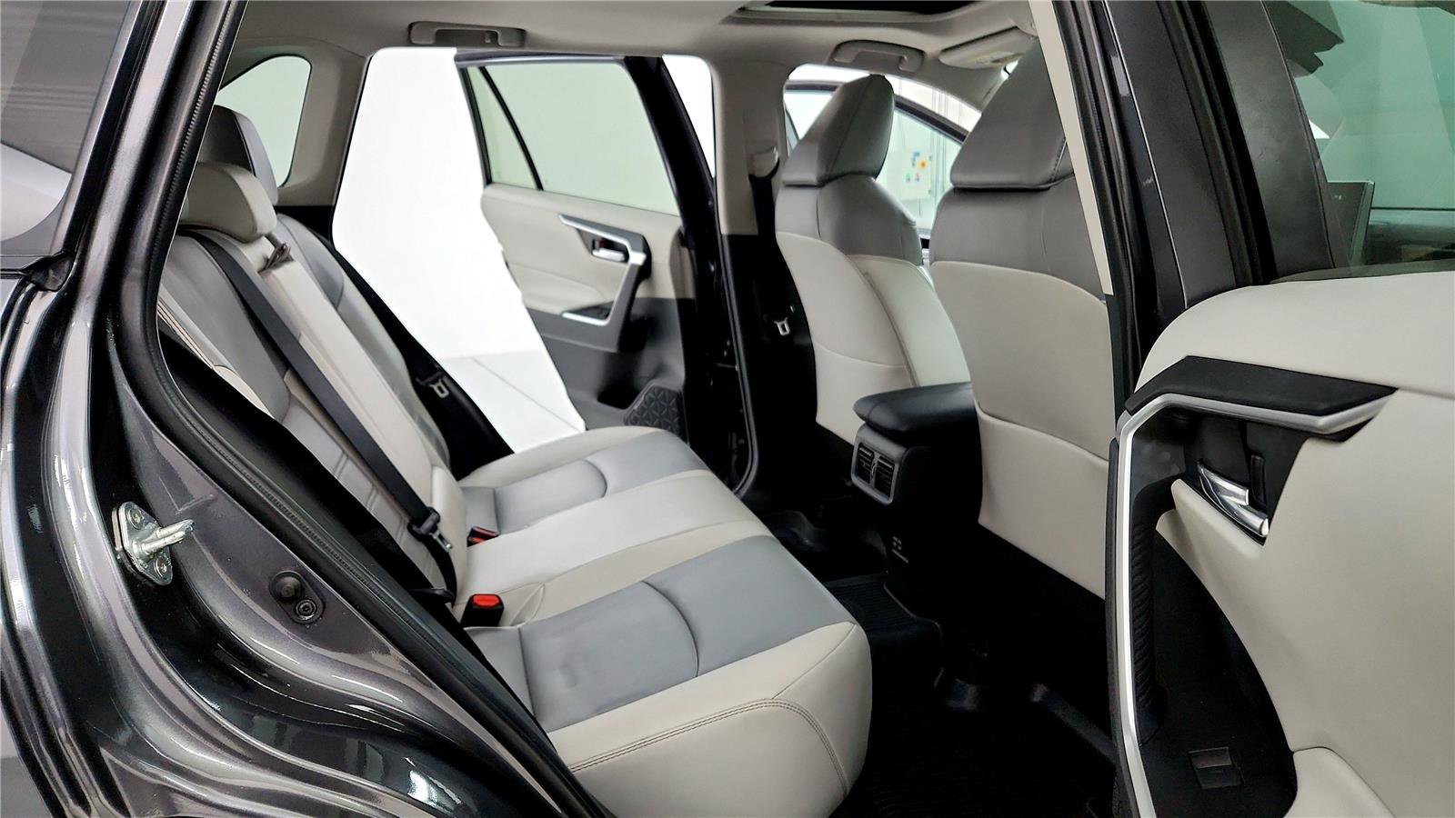 Certified 2022 Toyota RAV4 XLE Premium image 30