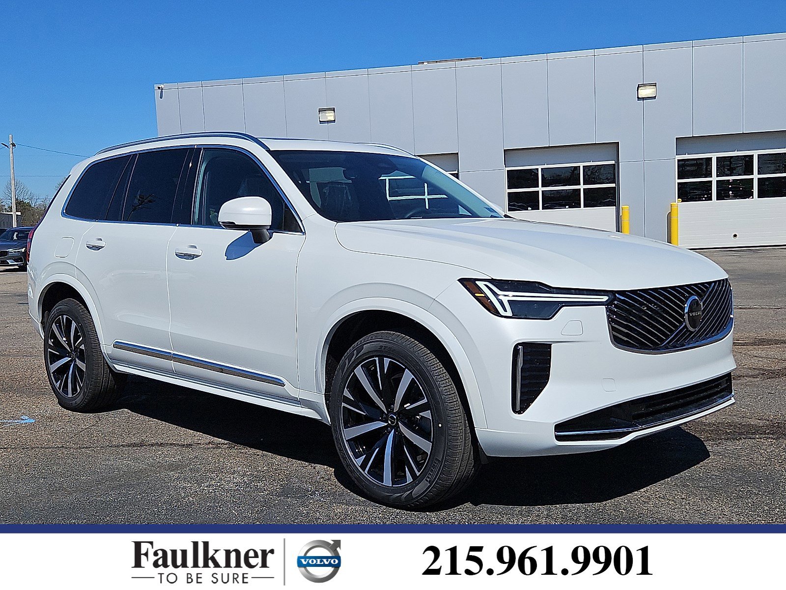 New 2026 Volvo XC90 B5 Core w/ Protection Package Premier